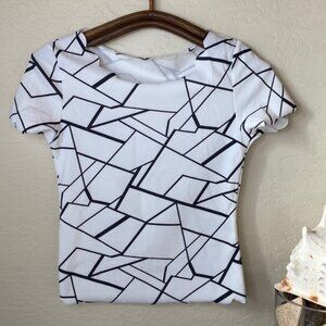 Geometric scalloped top